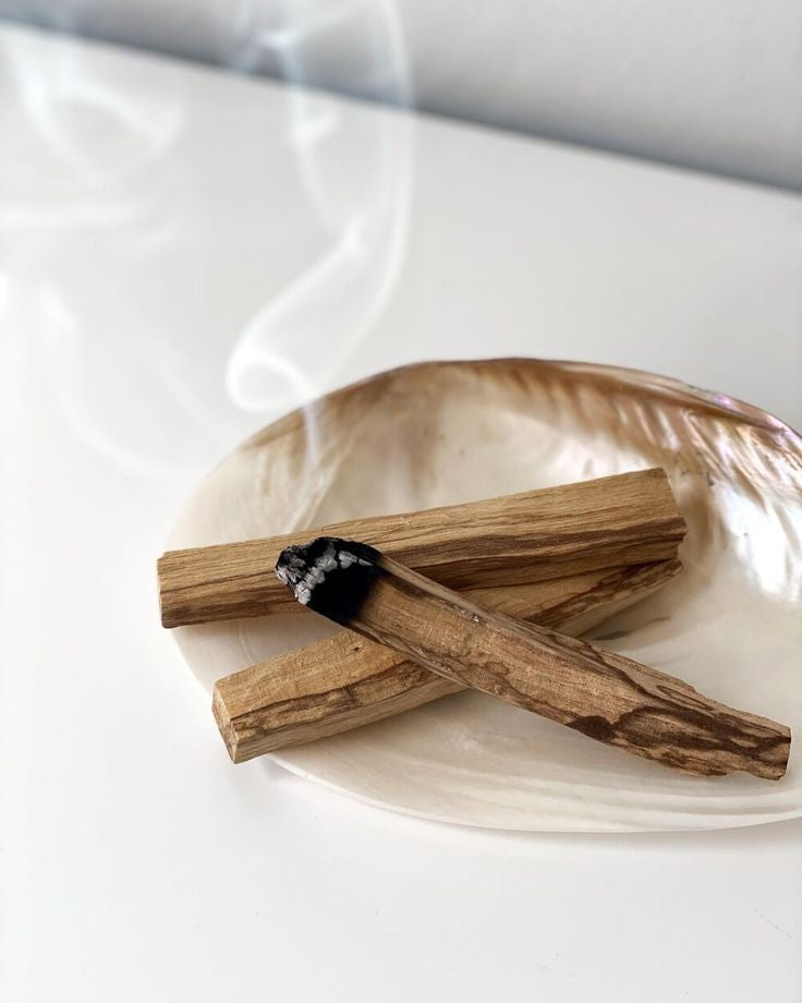 PALO SANTO